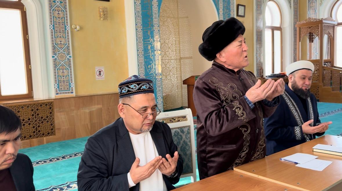 «АҚМЕШІТ» МЕШІТІНДЕ  «БАТА БЕРУ» САЙЫСЫ