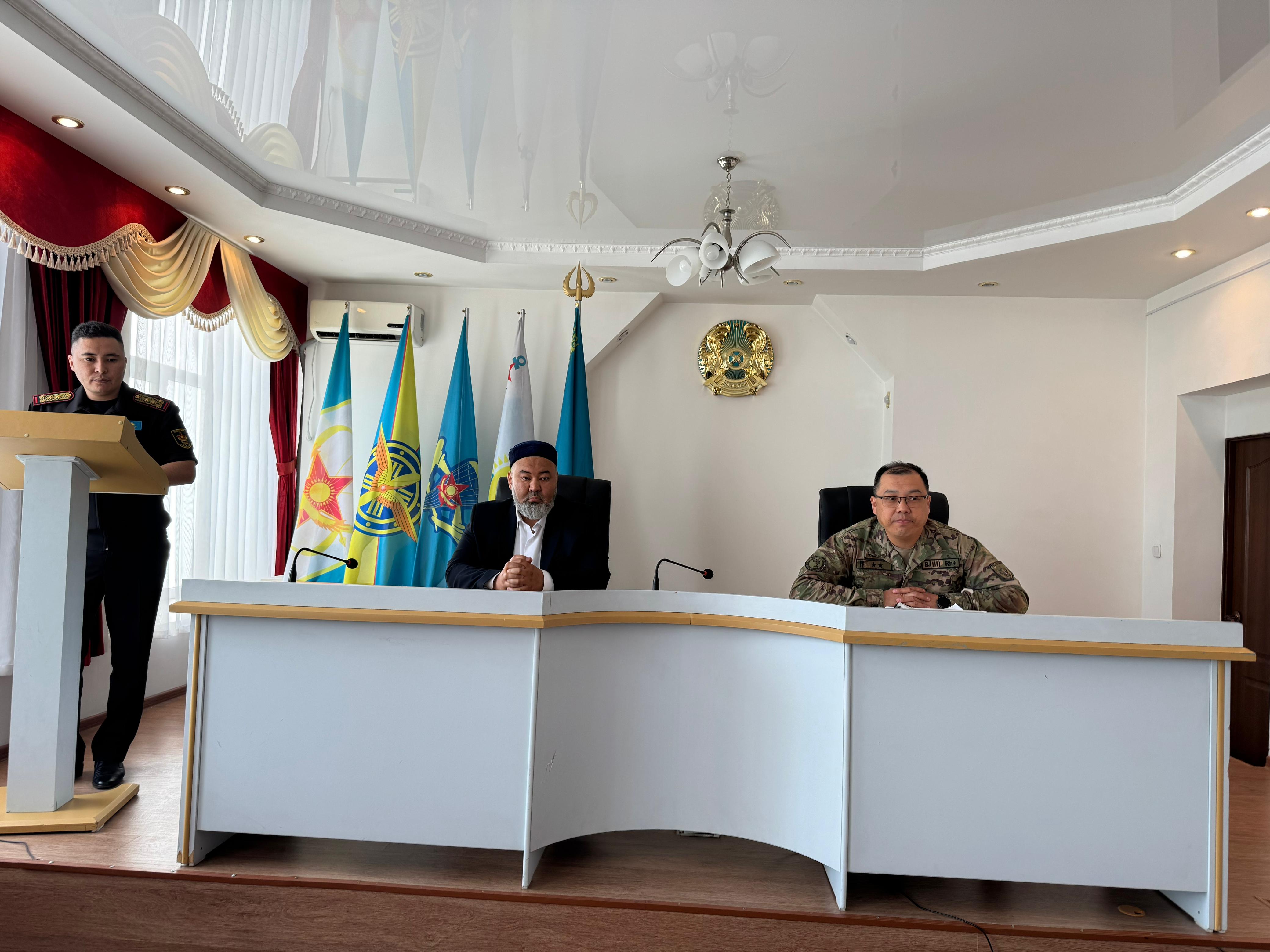 БАС ИМАМ ОБЛЫСТЫҚ ҚОРҒАНЫС ІСТЕРІ ДЕПАРТАМЕНТІ ҰЖЫМЫМЕН КЕЗДЕСТІ