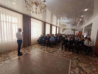 ОҚУШЫЛАРМЕН КЕЗДЕСУ ӨТКІЗІЛДІ